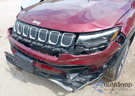 2022 Jeep Compass Limited 4X4 из США, поврежденный, VIN 3C4NJDCB3NT107464